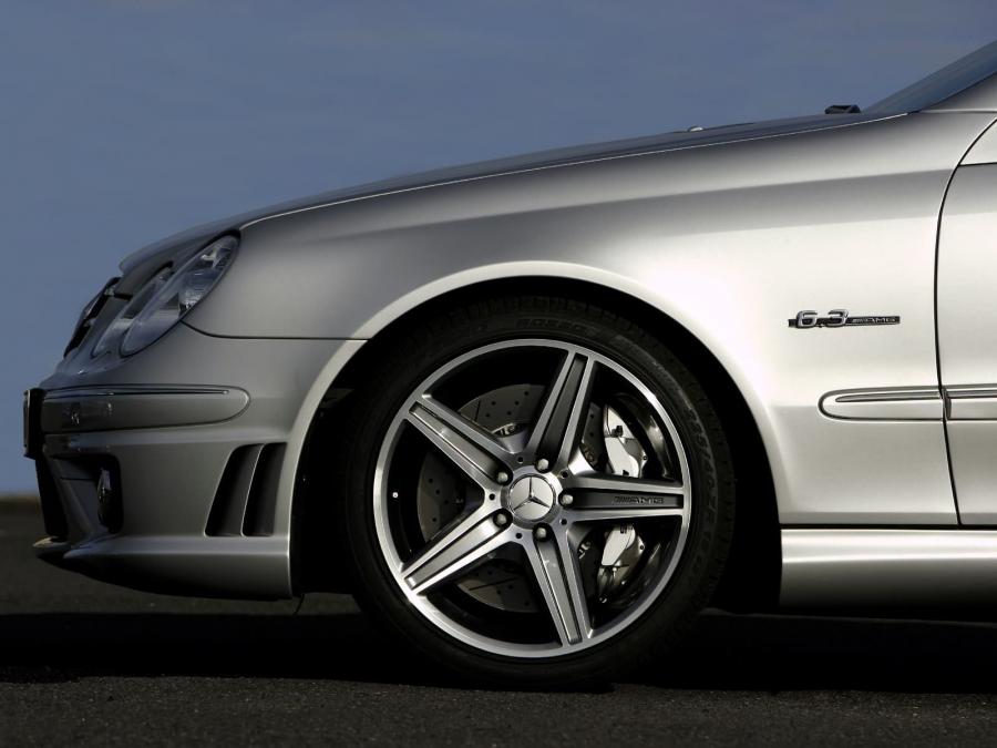  Mercedes-Benz CLK63 AMG Cabriolet 2006 года  (фото 5 из 10)